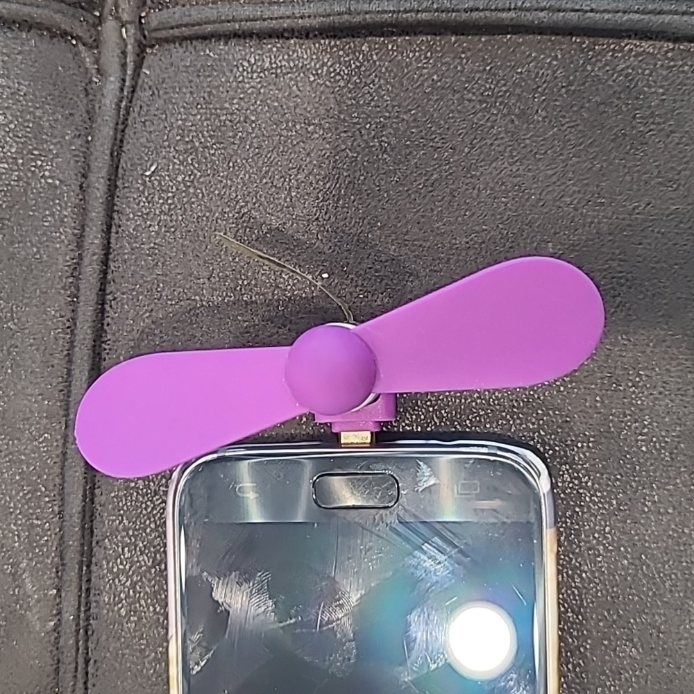 Micro USB Portable Fan - Picture 2 of 3